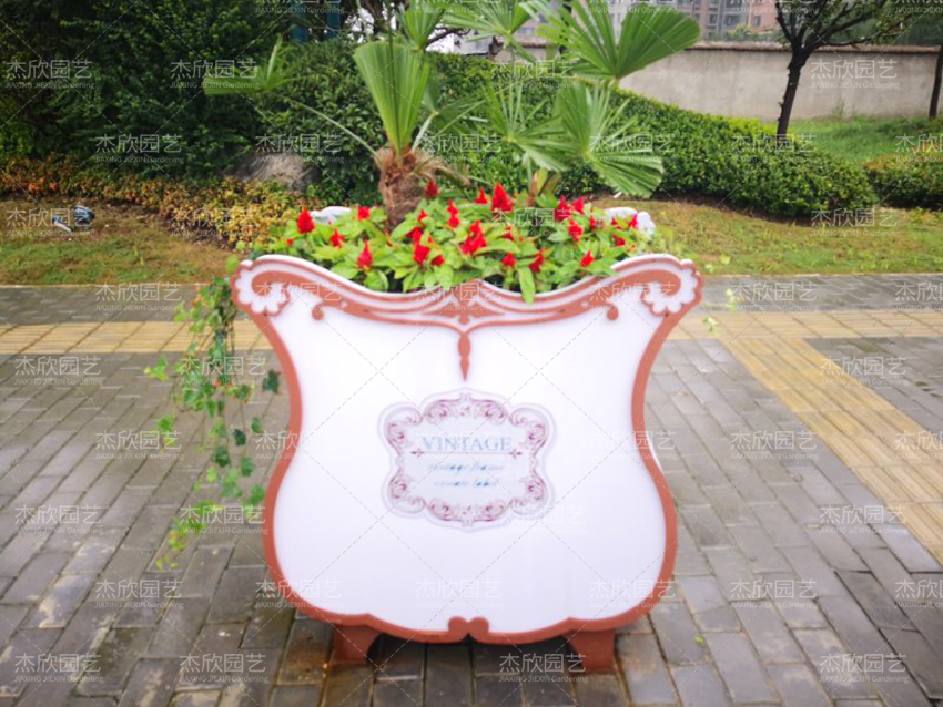 鋁合金花箱、PVC花箱孰好孰壞？